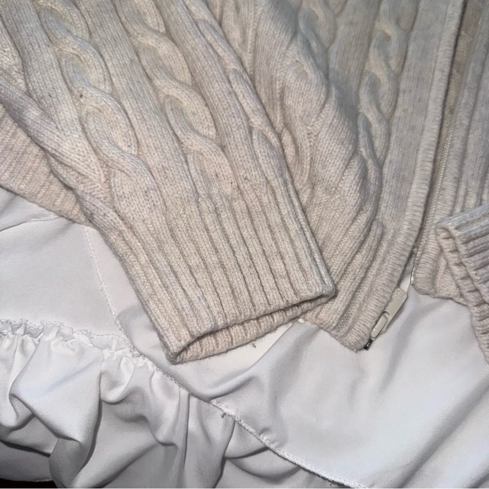 Aritzia Octavia Zip Hoodie - Picture 7 of 11